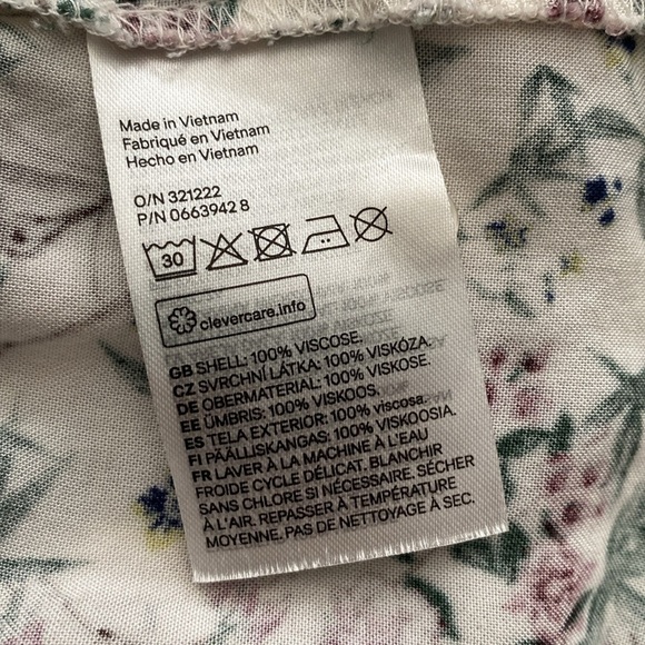 Black and White Sheath Dress with Bishop Sleeves for Wedding Guest - Picture 14 of 14